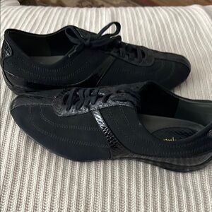 Women’s sz 10 Black Leather Shoes